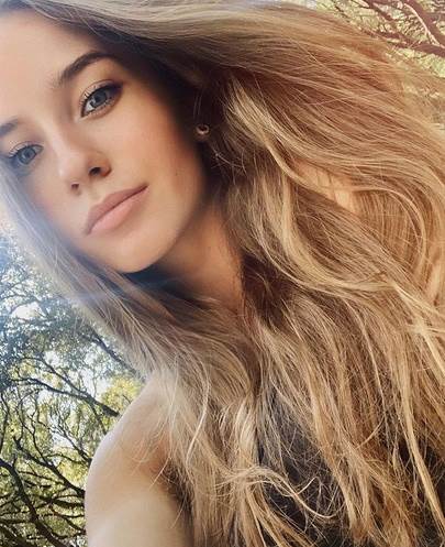 milos bikovic devojka arina volosina