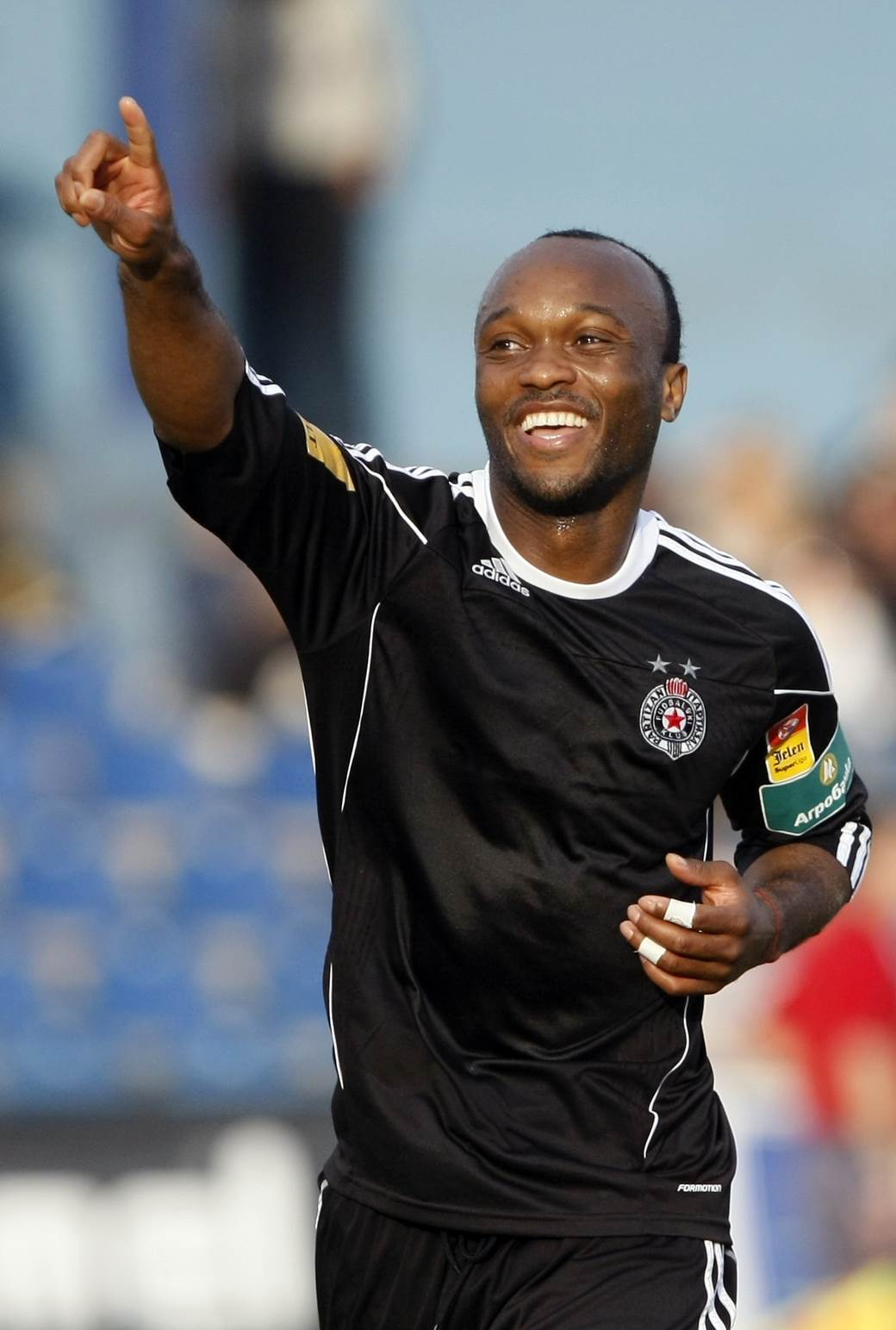 Kako su se sve raskidali ugovori sa Partizanom i Zvezdom?