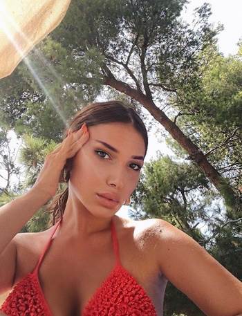 mina joksimovic pesma run away hit u rusiji