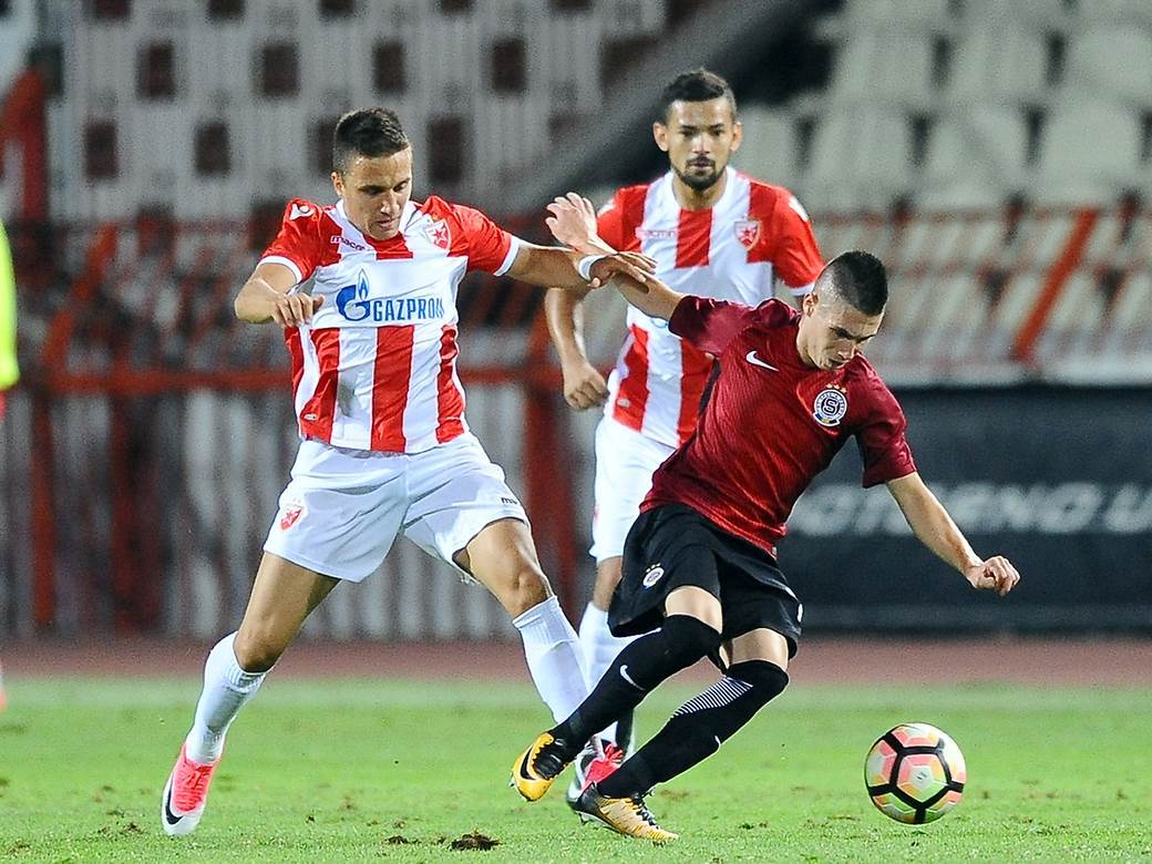 Srđan Plavšić krvav iznet sa terena