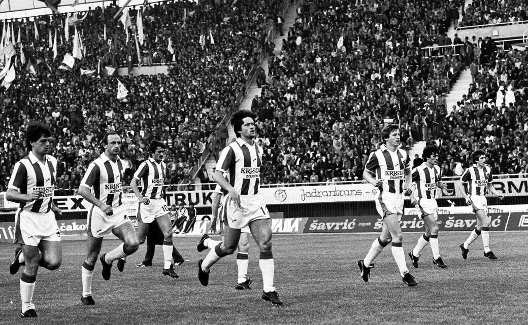 hajduk zvezda umro tito prekid druze tito mi ti se kunemo igraci plakali video