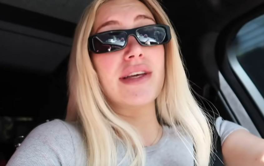 anastasija karanikolau telo slike na instagramu