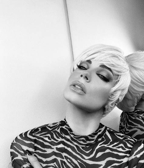 sara jo plavusa nova frizura promena imidz slike 