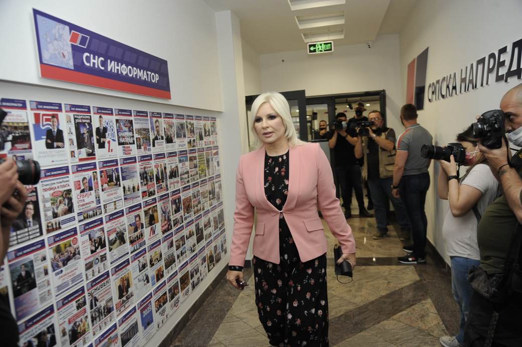 sednica sns aleksandar vucic