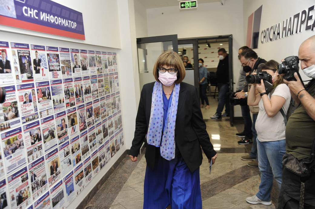 sednica sns aleksandar vucic