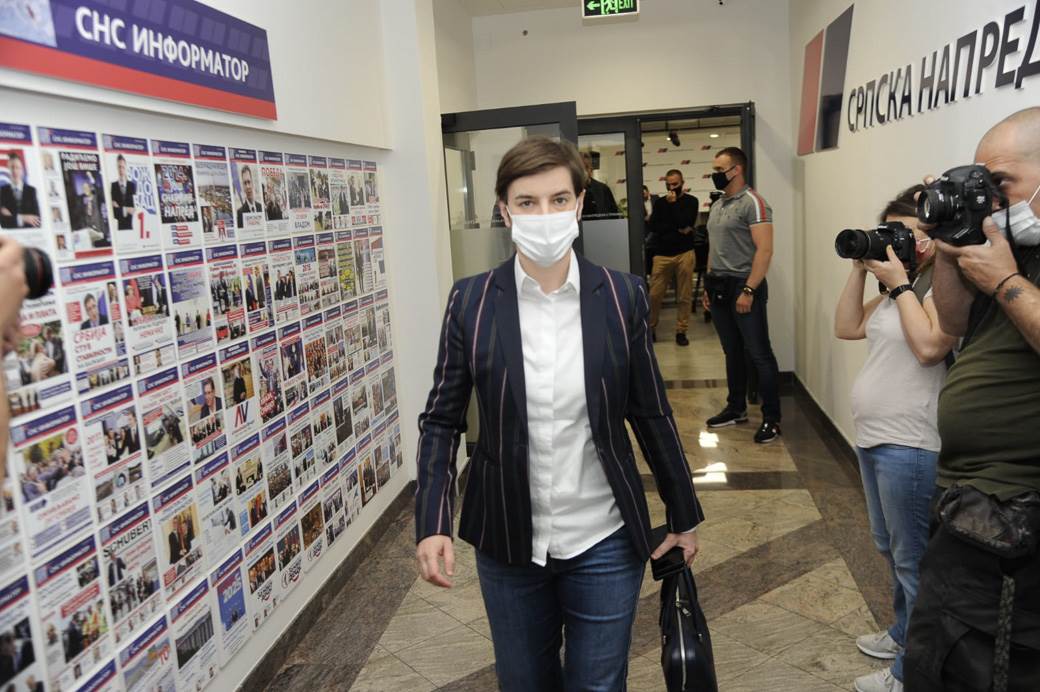 sednica sns aleksandar vucic