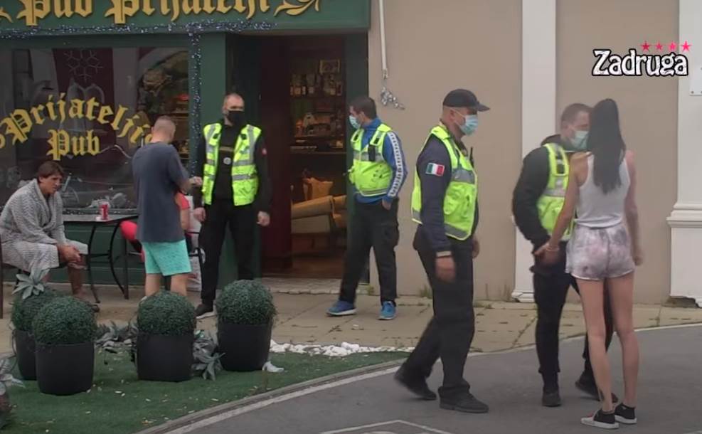 tara simov o sa raskid