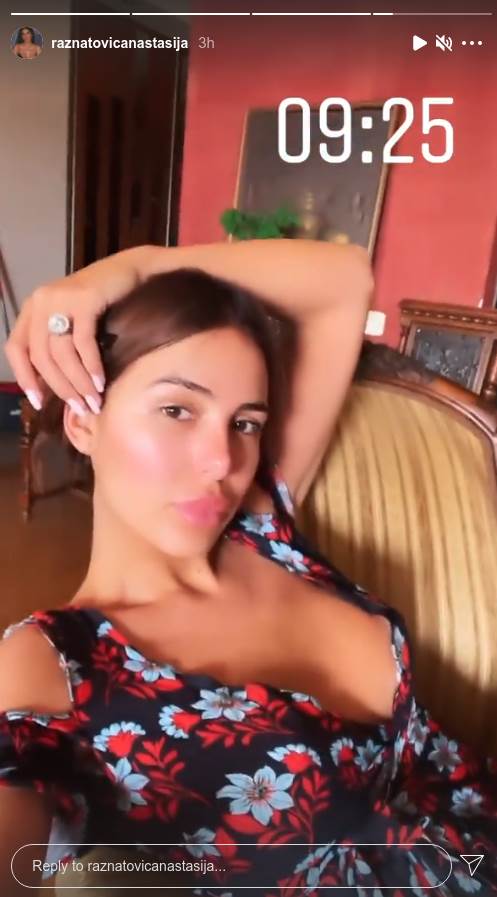 anastasija grudi instagram foto