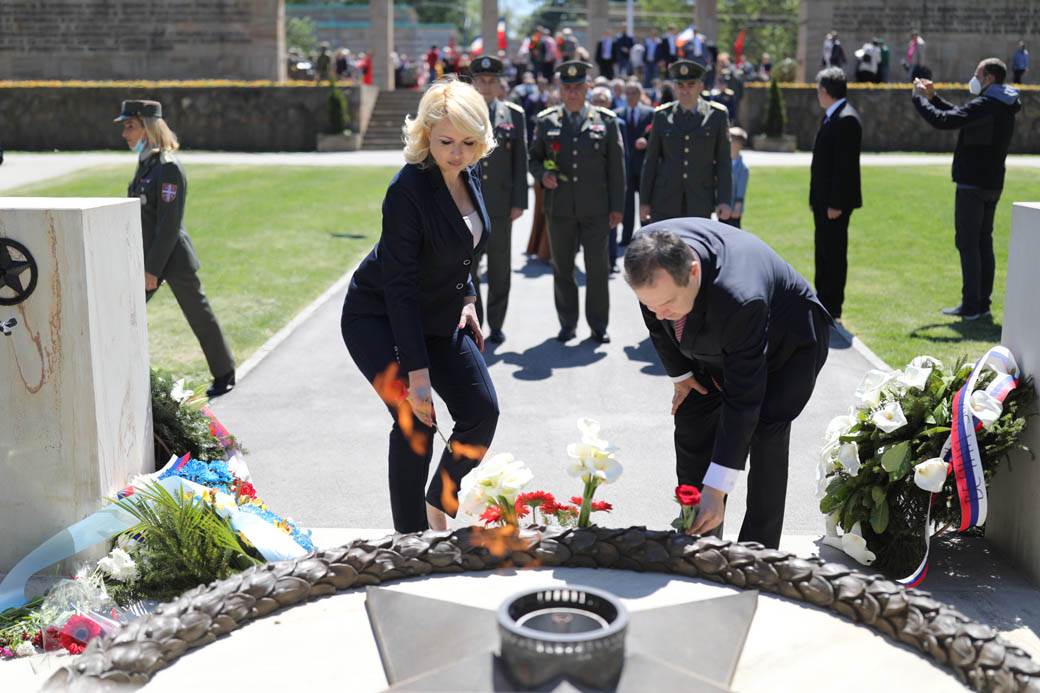 beograd dan pobede proslava vatromet video snimak