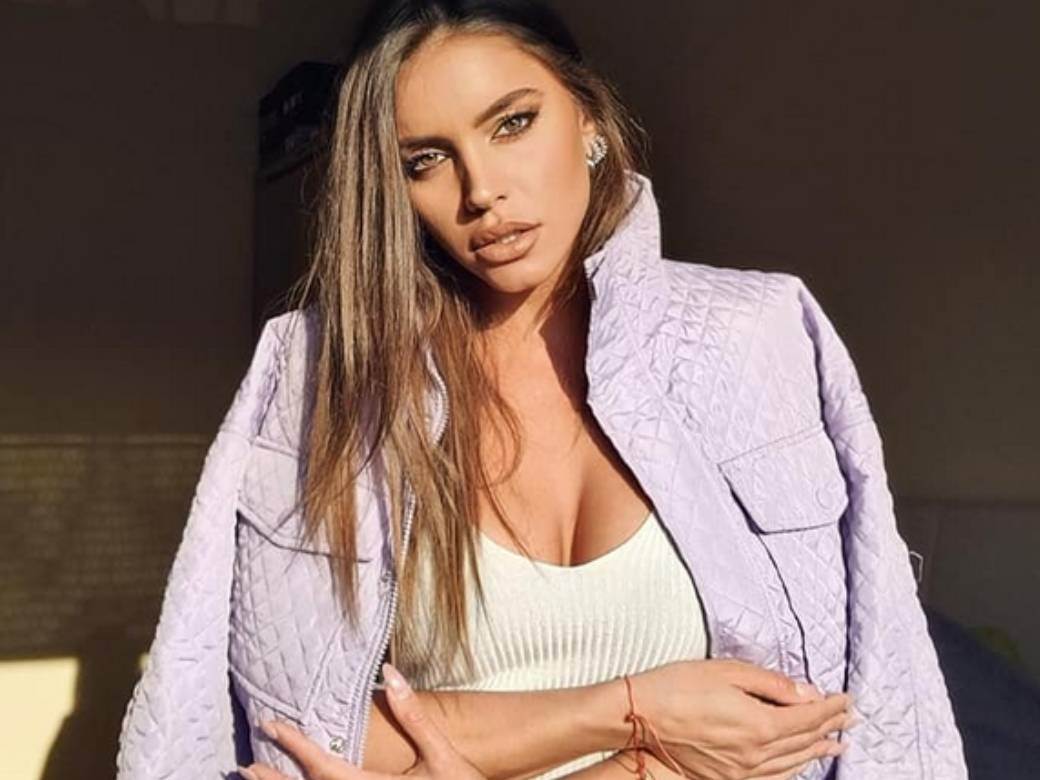 nenad lalatovic sanja beba kruzevic fk vojvodina konferencija za medije pogled u grudi video