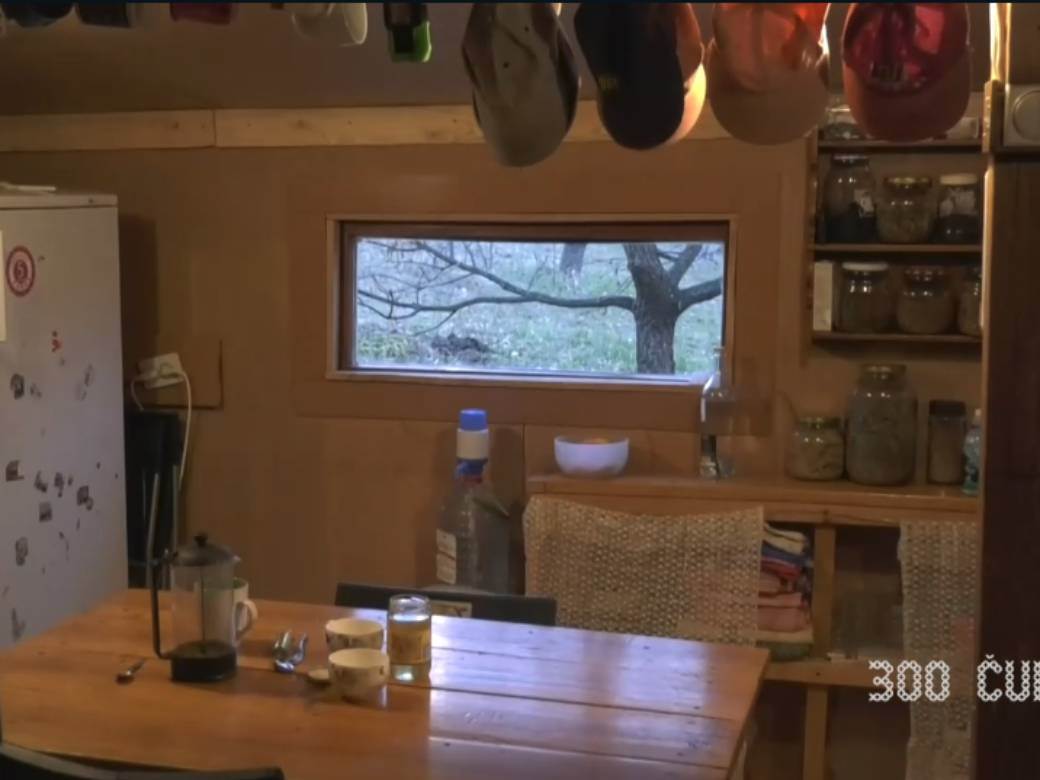 kopaonik planina englez srpkinja zivot priroda drvena kucica 