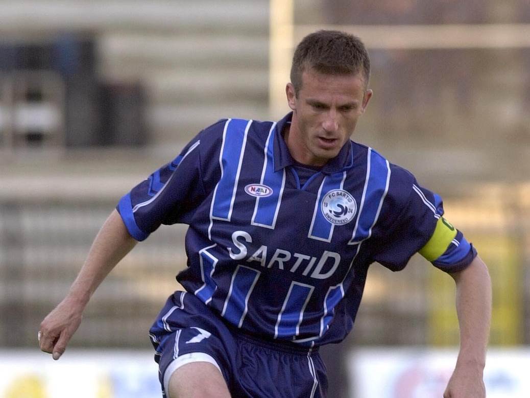 dusan tadic sartid smederevo ajaks dresovi foto