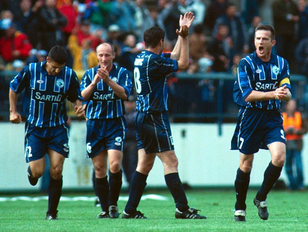 dusan tadic sartid smederevo ajaks dresovi foto