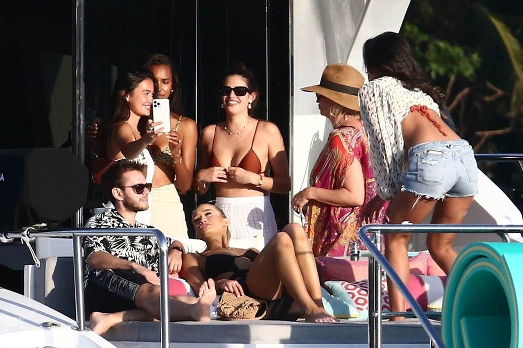 Životna priča Ešli Grejam