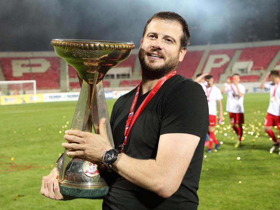 Nenad Lalatović: Heroji brane Ukrajinu na frontu