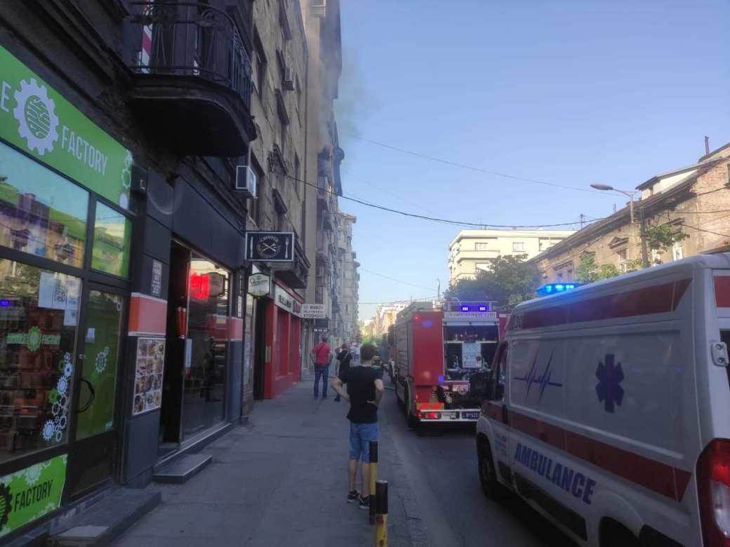 pozar sarajevska covek zaglavljen terasa spasavanje vatrogasci