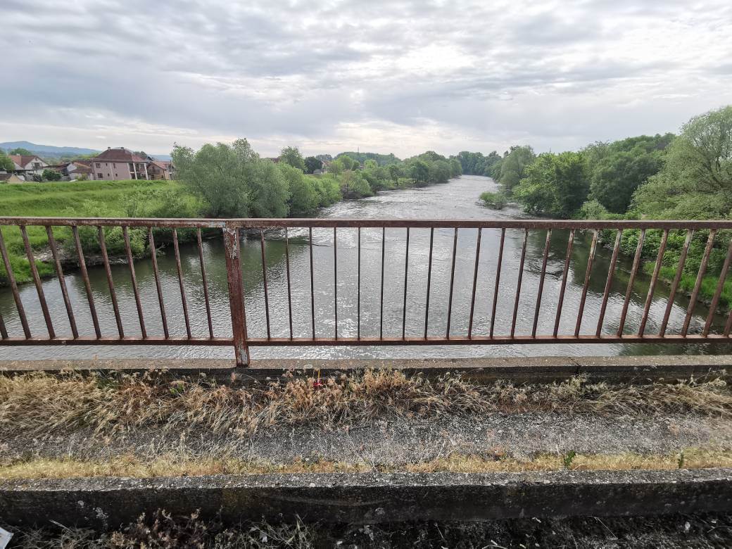 zeleznicki most cacak samoubistvo sveca pare vradzbine
