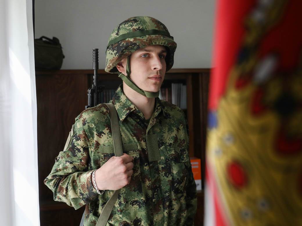 obavezan vojni rok iskustva vojnika u kasarnama prijava uslovi