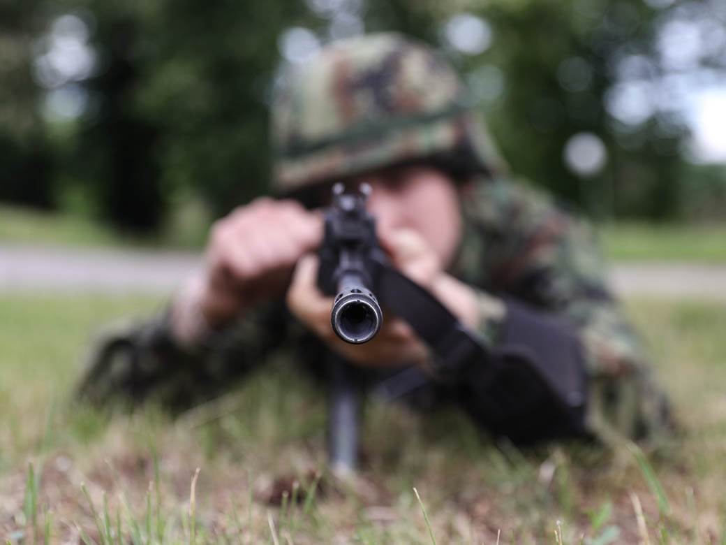 obavezan vojni rok iskustva vojnika u kasarnama prijava uslovi