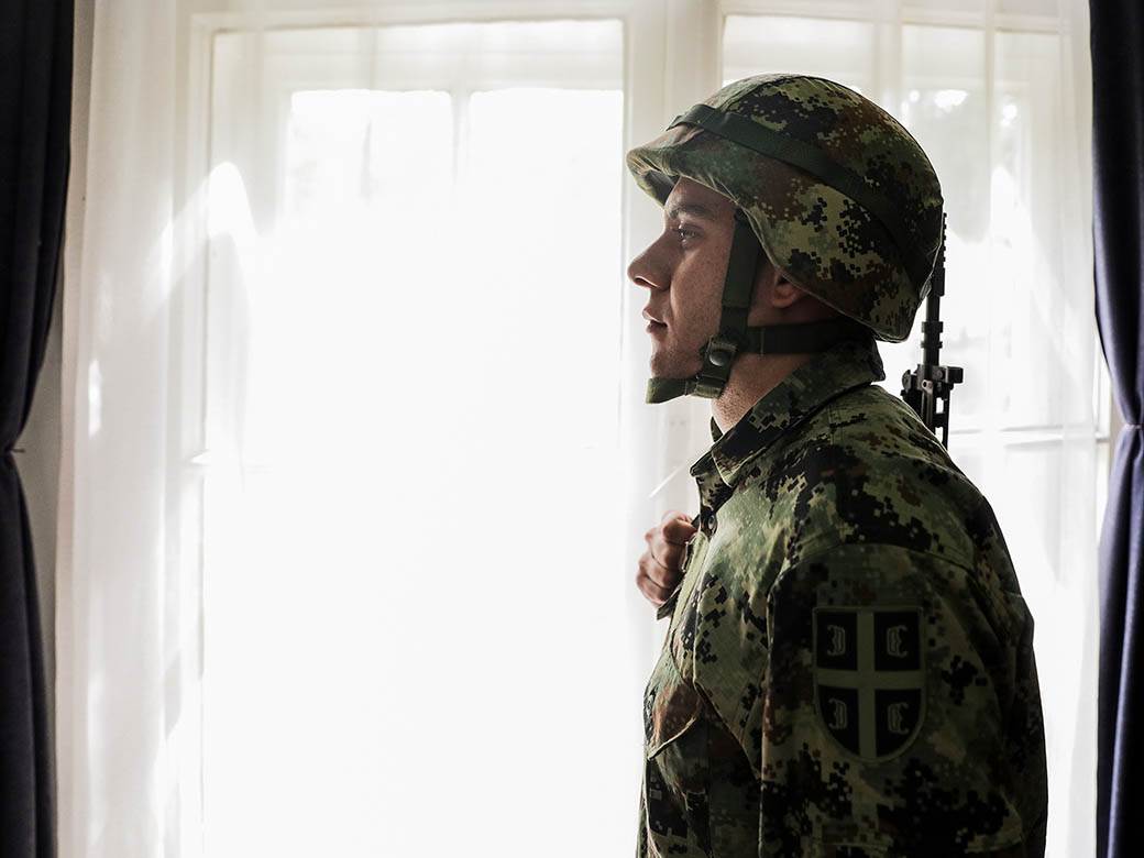 obavezan vojni rok iskustva vojnika u kasarnama prijava uslovi