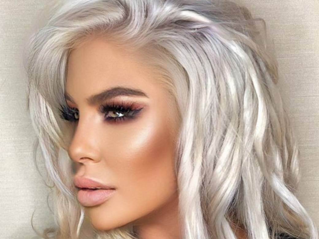 andrea bulgaria pevacica seksi slike u kupacem 