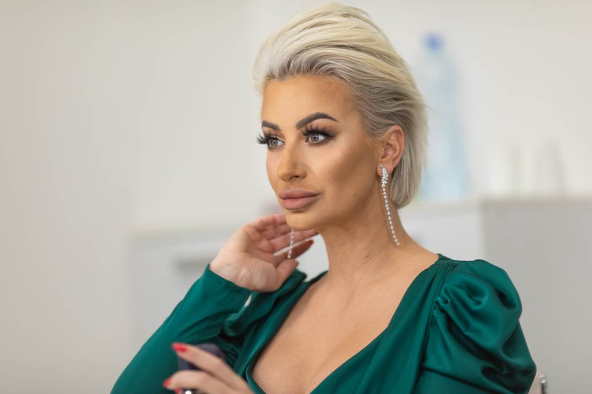 Dušica Jakovljević pokazala masnice na ruci