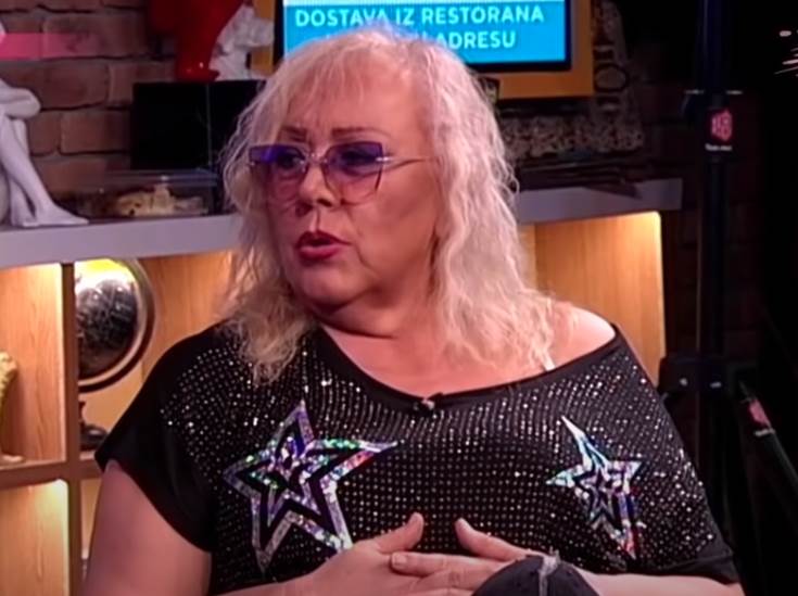 Zorica Marković u zagrljaju dečka Vesne Zmijanac