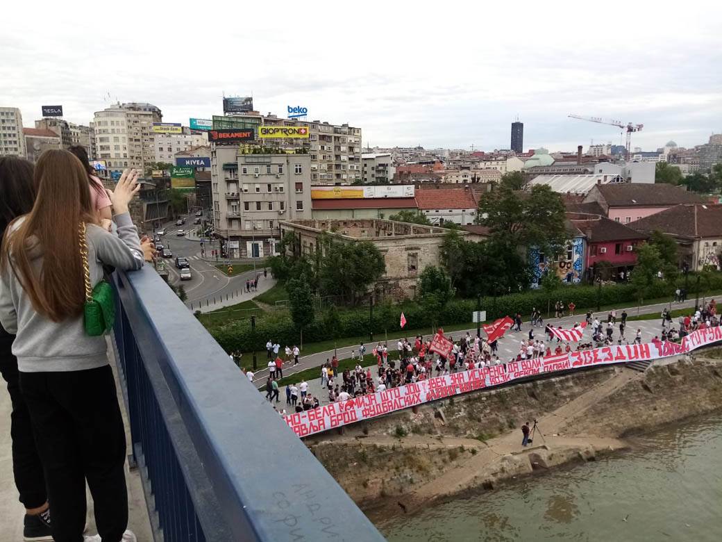 crvena zvezda proslava reka bal na vodi