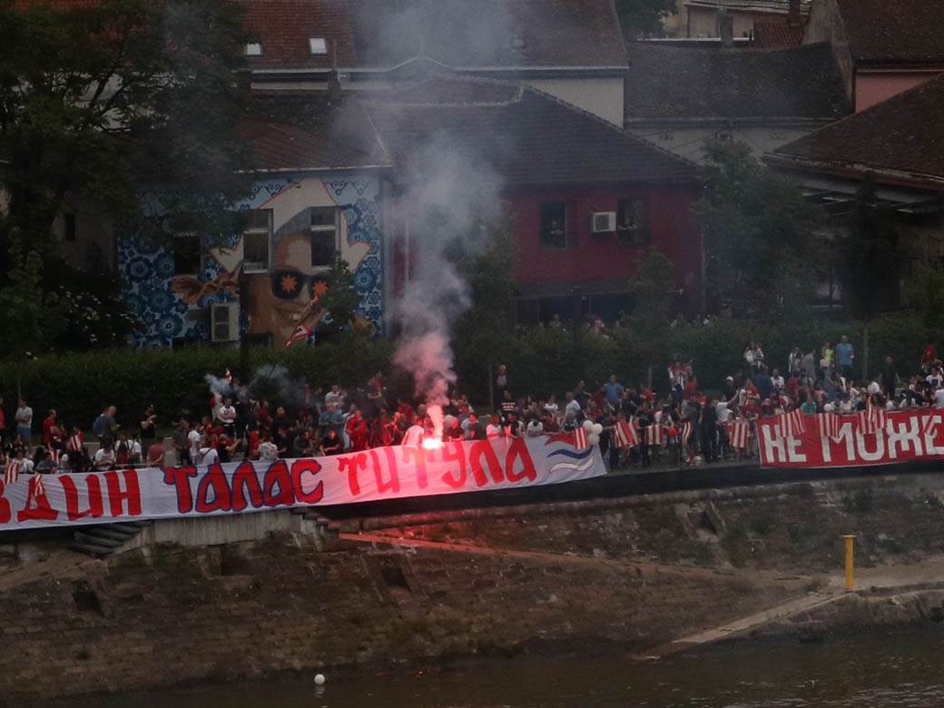 crvena zvezda proslava reka bal na vodi