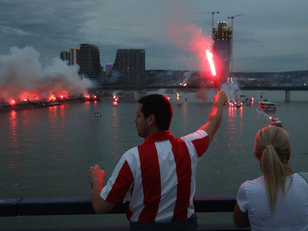 crvena zvezda proslava reka bal na vodi