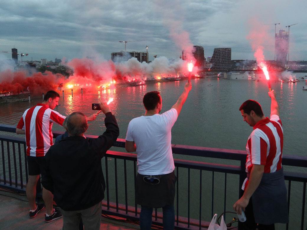 crvena zvezda proslava reka bal na vodi