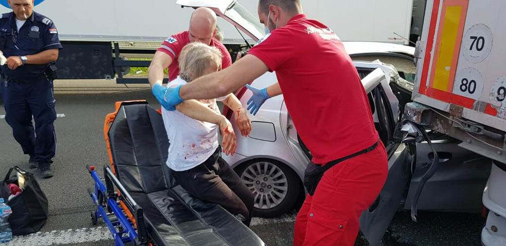 surcin saobracajna nesreca povredjeni