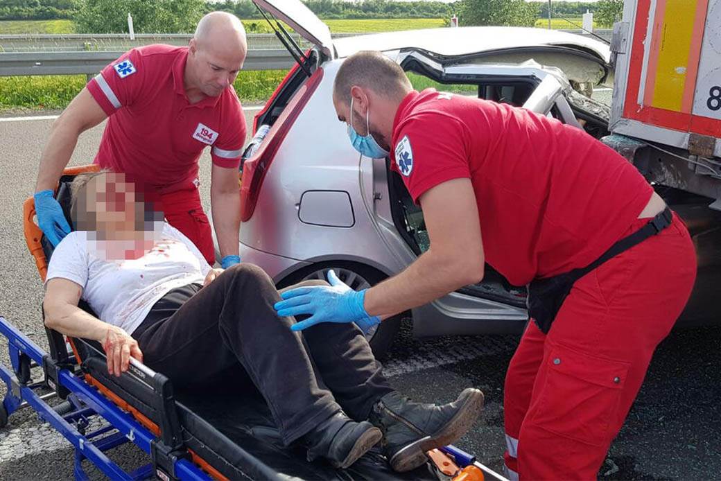 surcin saobracajna nesreca povredjeni