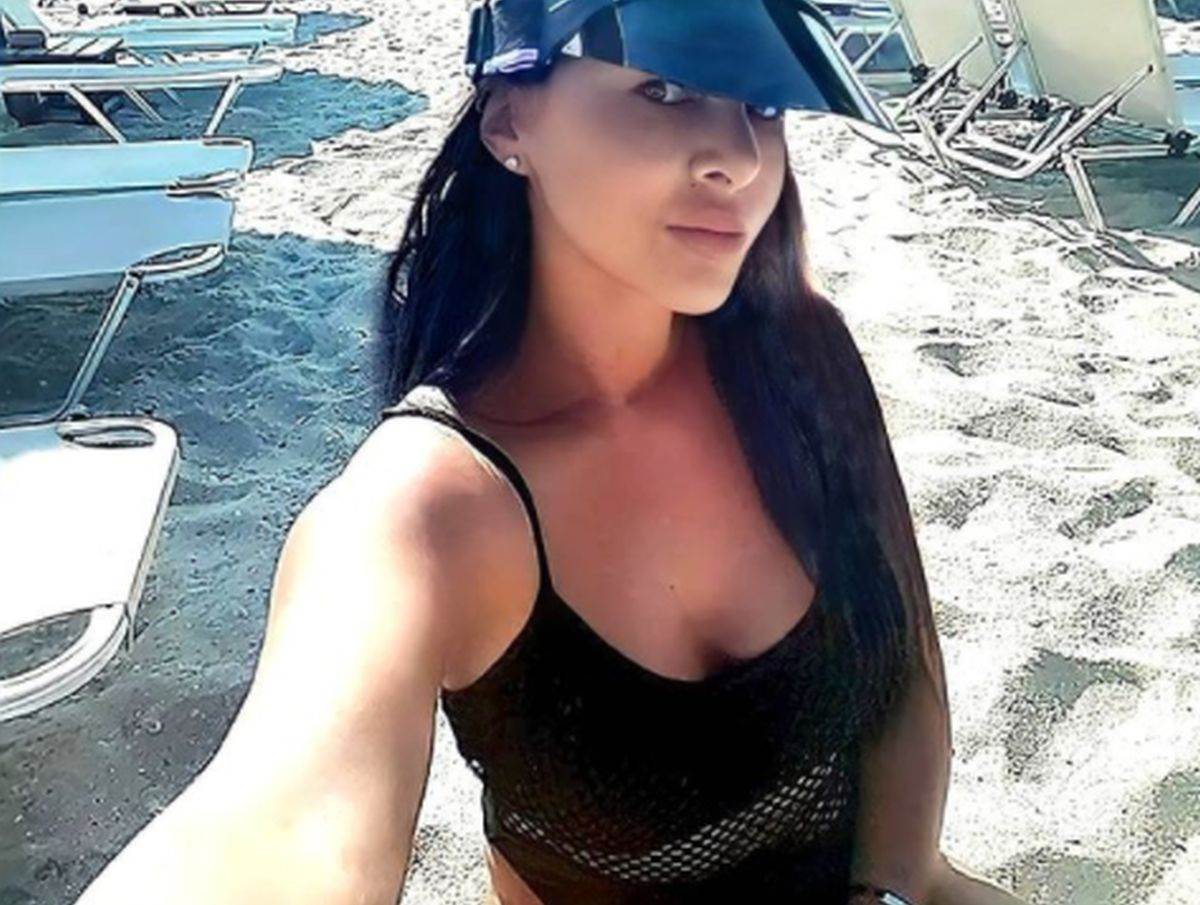 Tina Ivanović izvadila silikone