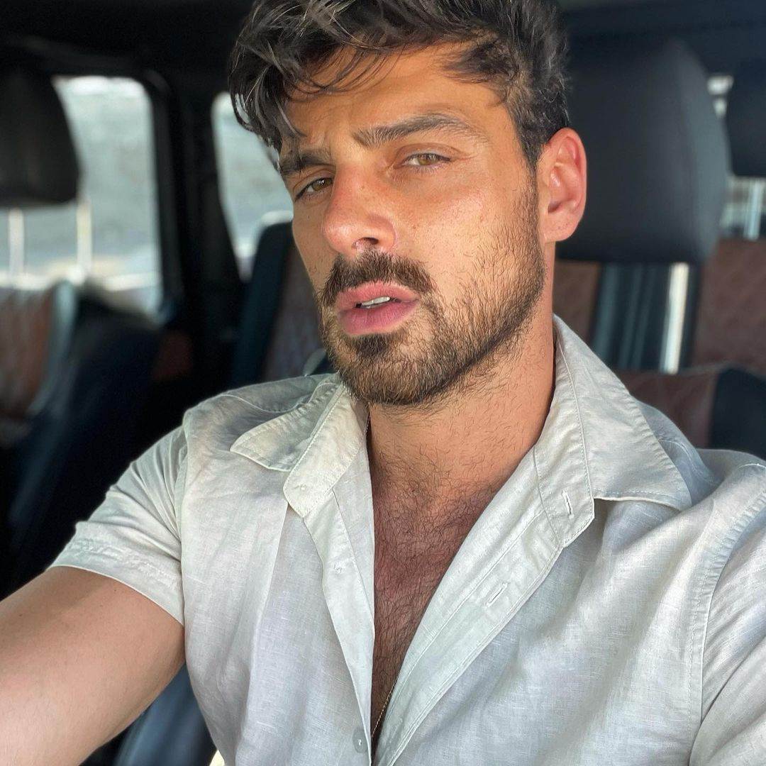 mikele morone priznao da je gej