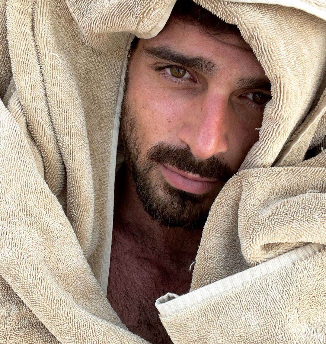 mikele morone priznao da je gej