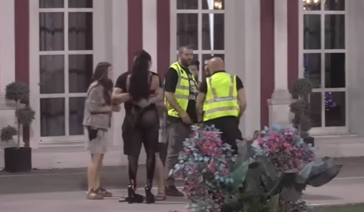 Masovna tuča u Eliti pred samo finale: Boru dva puta udarali, a Maja razvaljivala vrata da bije Asmina (Video)